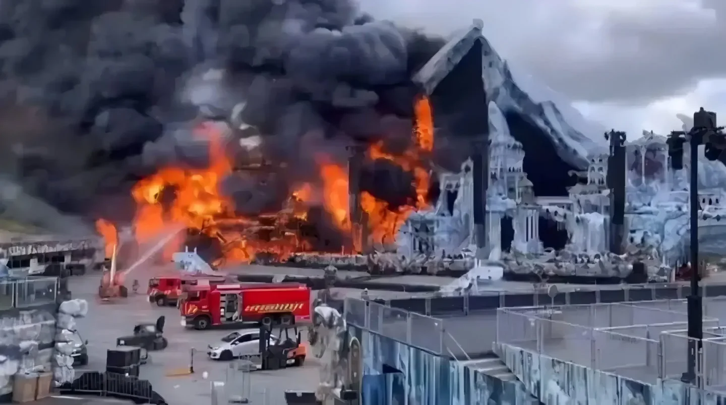 The orbyz mainstage at tomorrowland 2025 nearly 75 of the mainstage was destroyed by the fire 2560x1429.jpg