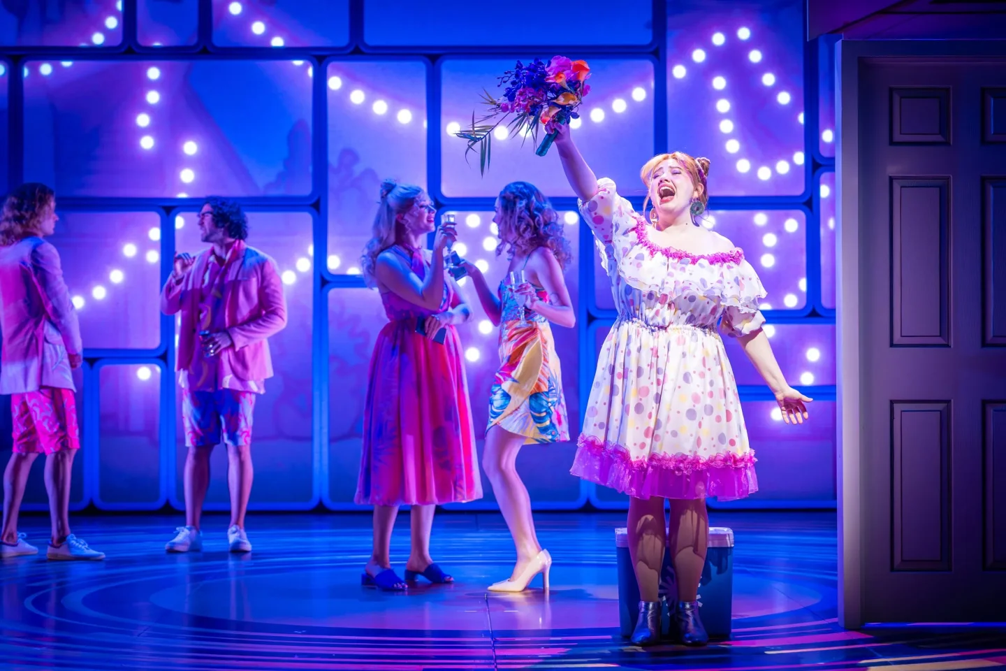 Megan ellis muriel heslop and the cast of muriels wedding the musical photography by marc brenner 2560x1707.jpg