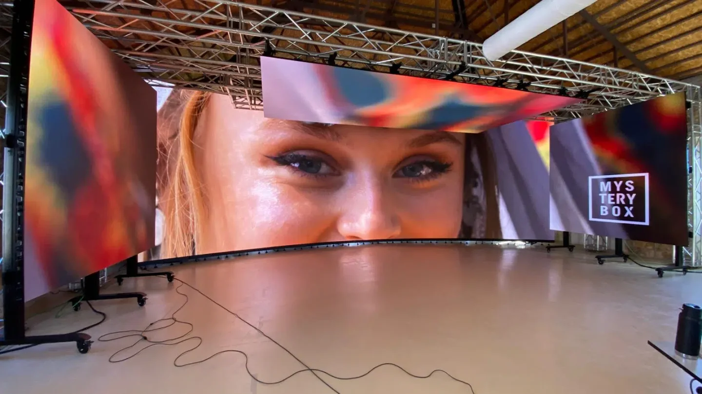 Spain murcia 12x4 metre curved led wall from the dbmk2 series 12.jpg