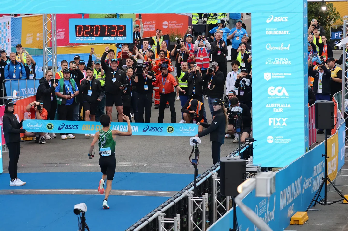 Case study vuepix infiled screens power the finish line at the 2025 gold coast marathon rental 1.jpg