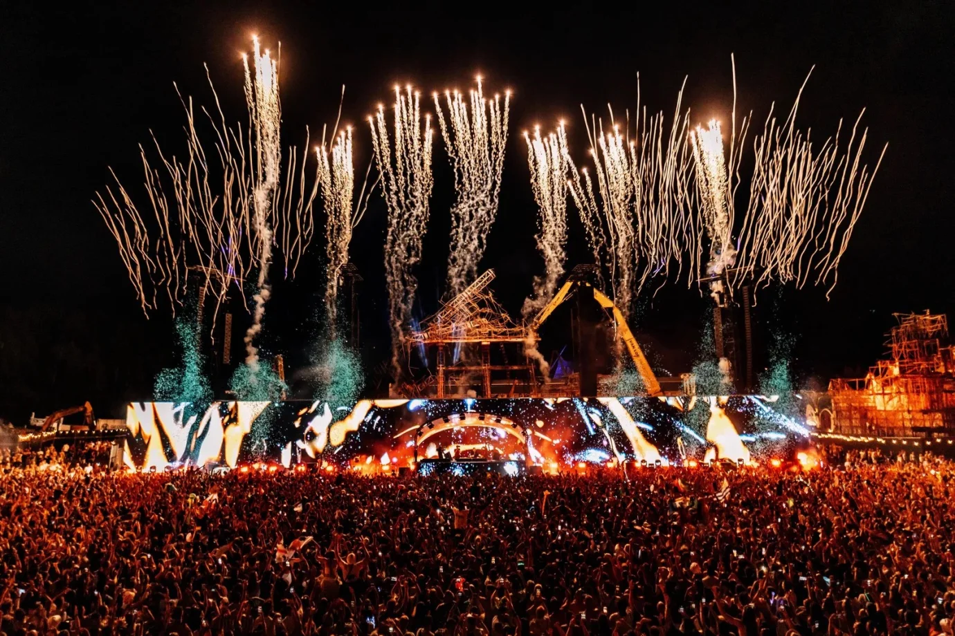 Tomorrowland 2025: Overcoming Adversity with Unity